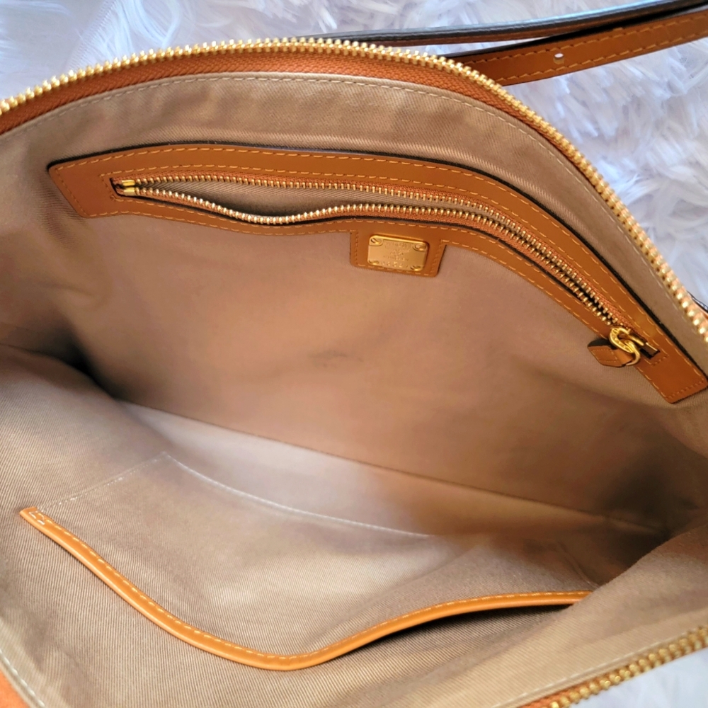 MCM Visetos Rabbit Brown Crossbody Bag - Picture 5 of 8